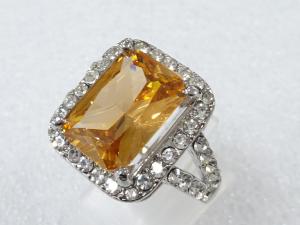 色石　指輪(18号)